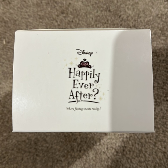 HALLMARK Disney Always a Princess 2006 - Picture 4 of 6